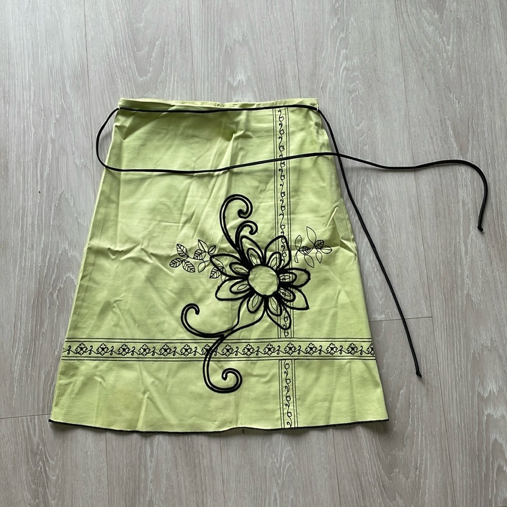 Vintage embroidered Y2k Heart Soul midi skirt